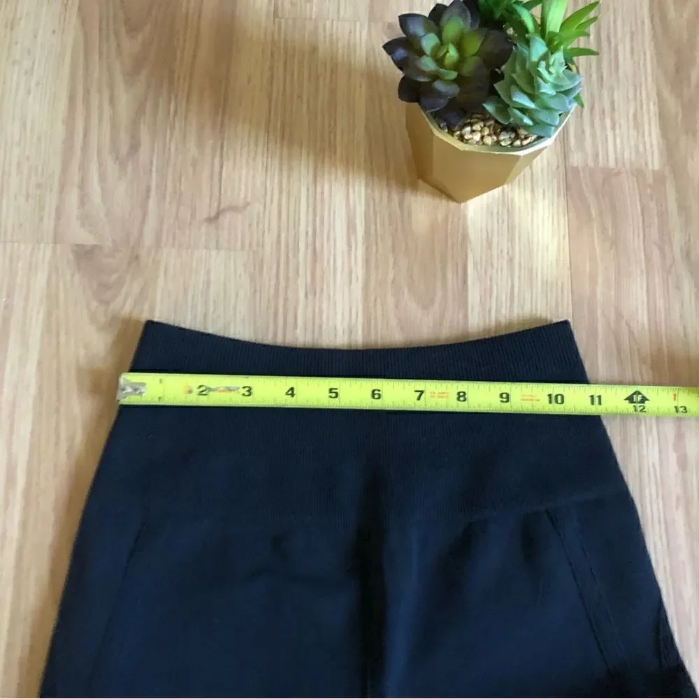 Lululemon In The Flow Side Scrunch Capri Leggings Black